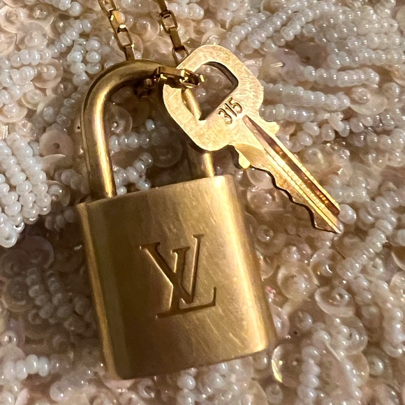 Louis Vuitton Lock and Key Necklace & Bracelet - Picture 8 of 8